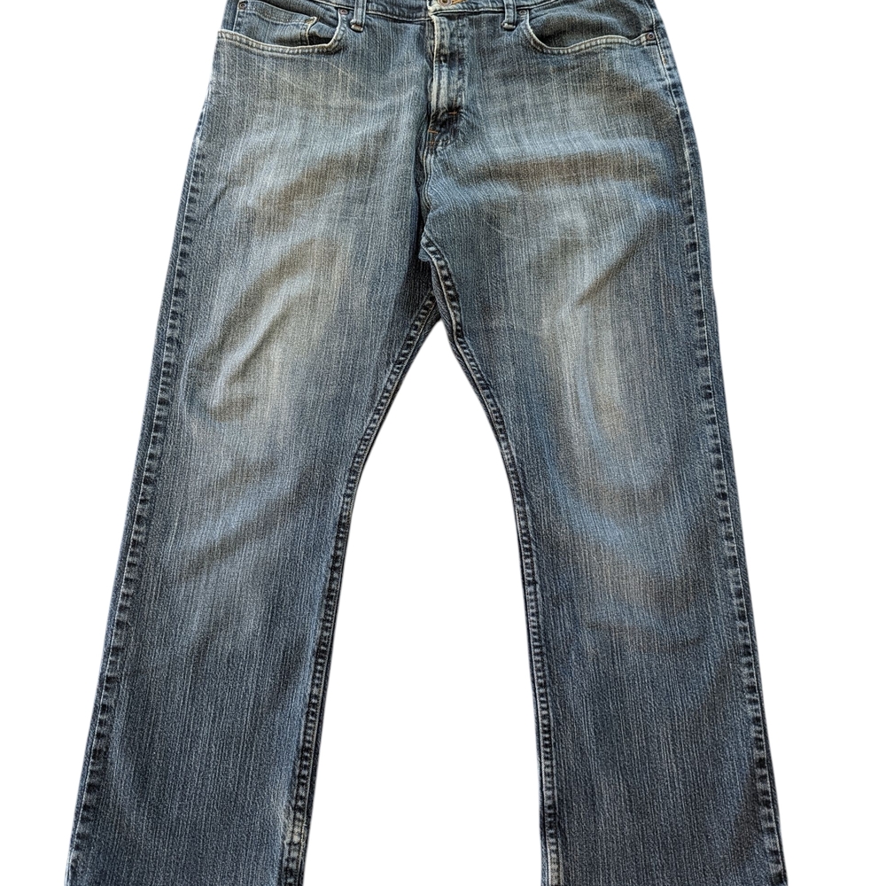 Wrangler Men's Relaxed Fit Light Blue Jeans